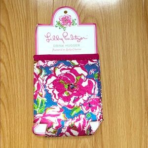 NWT; Lilly Pulitzer beer coozie flutter blue